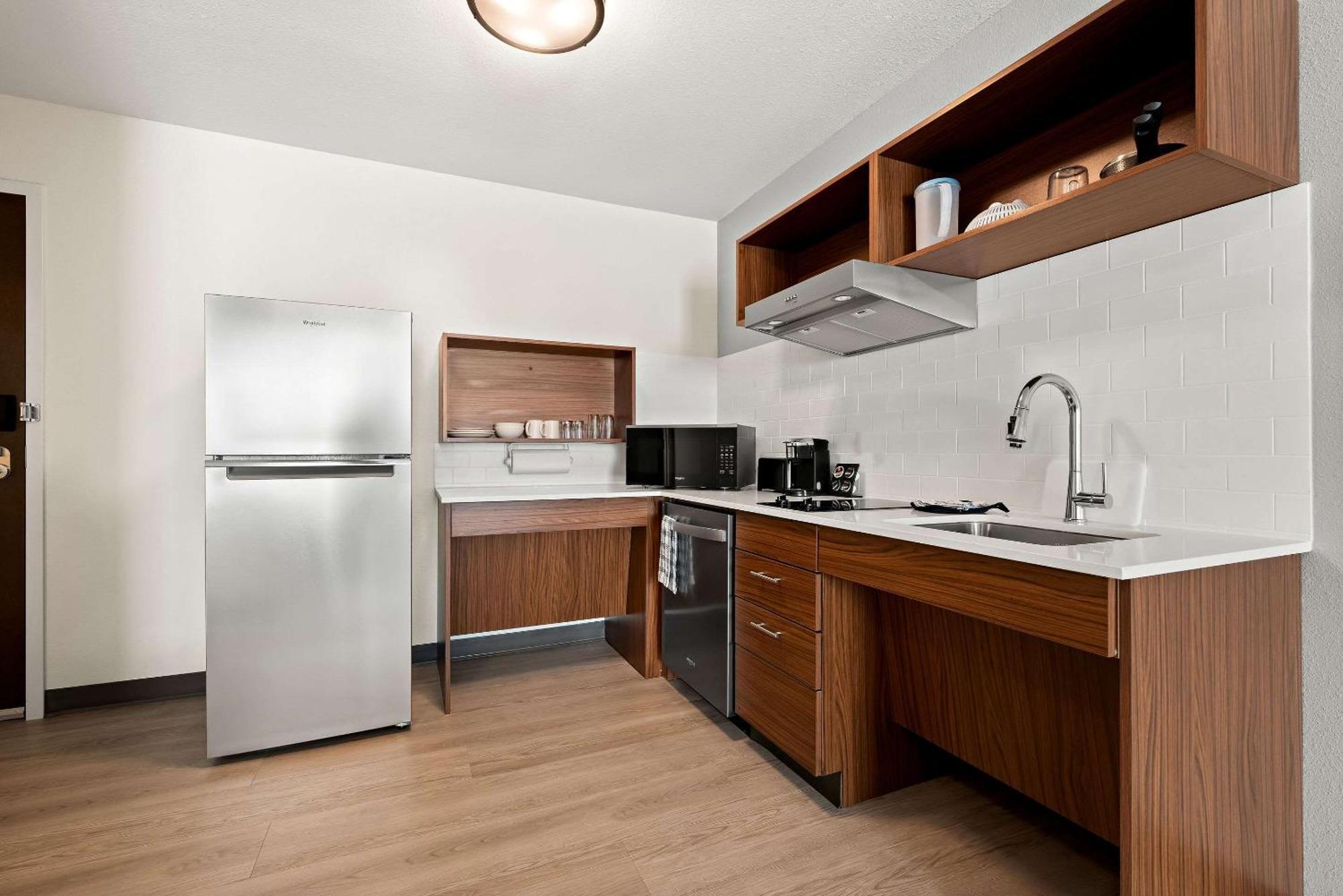 Everhome Suites Huntsville - Research Park Extérieur photo